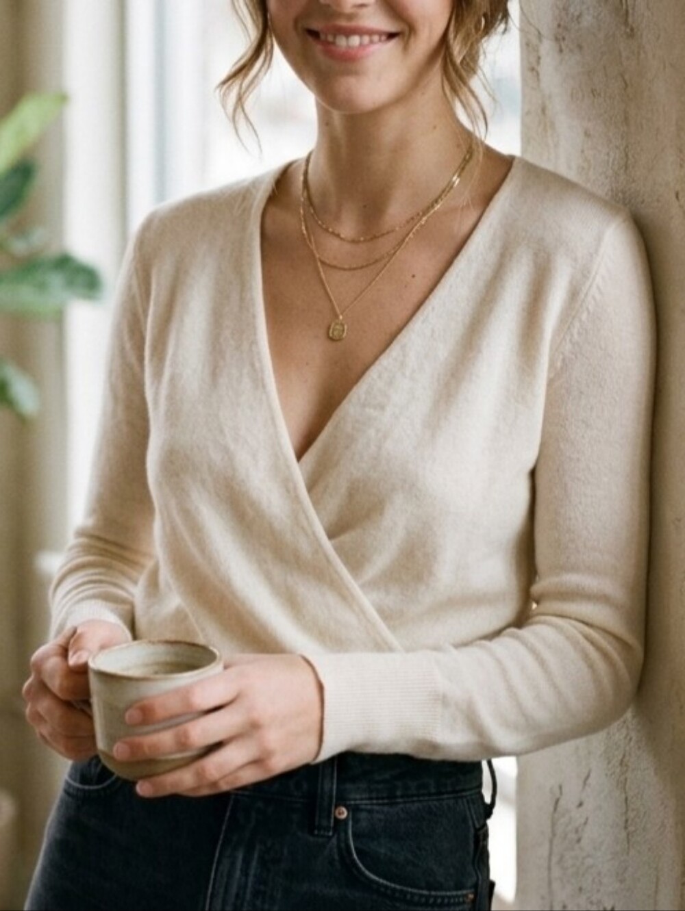 Everlane Cream Wrap V-Neck Sweaters 100% Cashemire